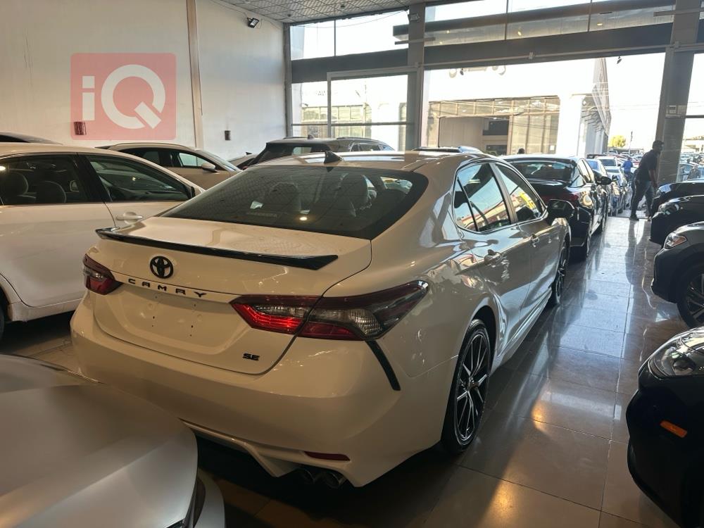 تۆیۆتا کامری